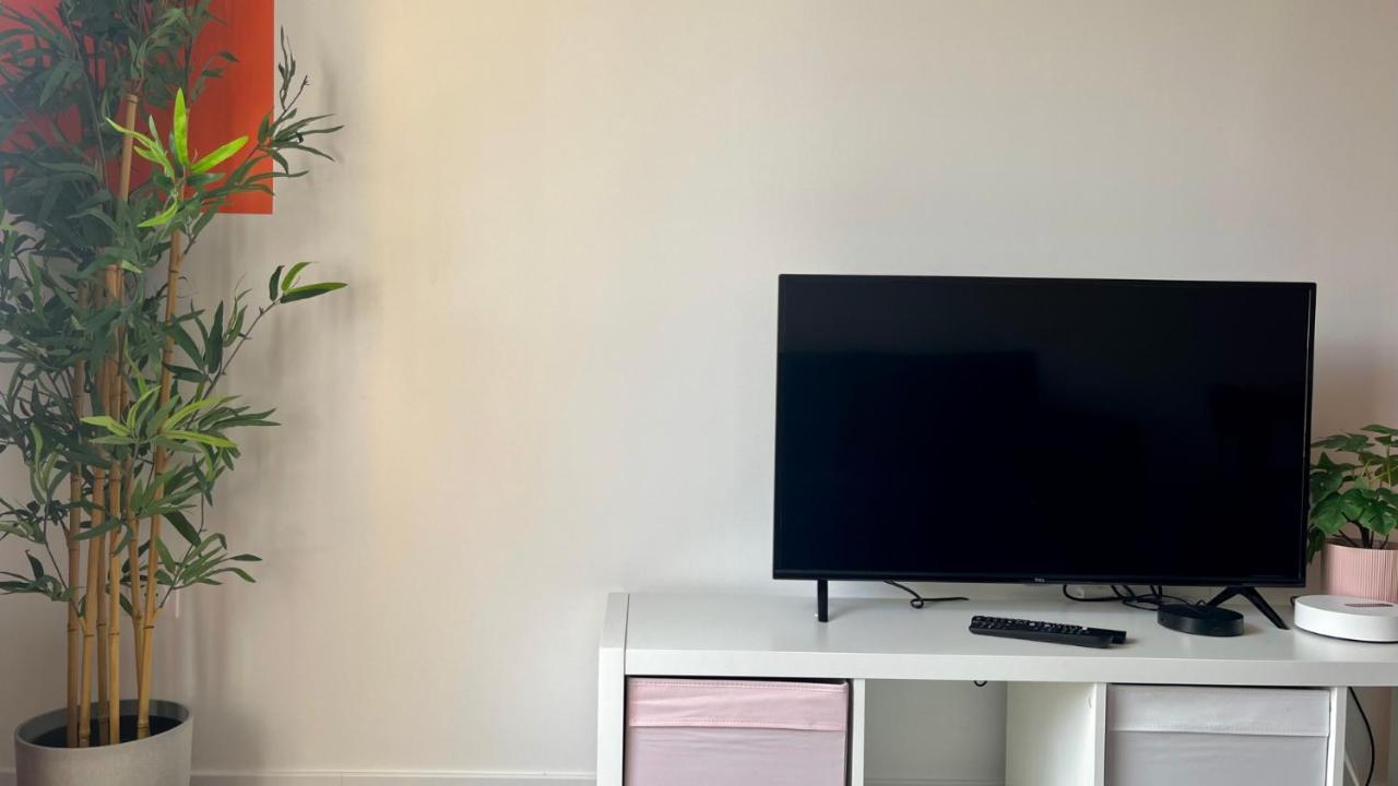 L'Artiste En Duplex Apartman Nevers Kültér fotó