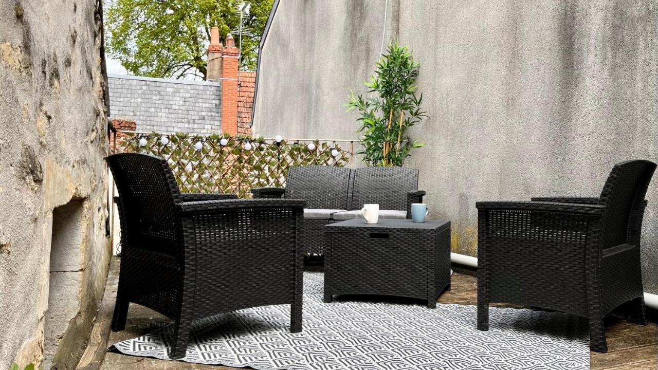 L'Artiste En Duplex Apartman Nevers Kültér fotó